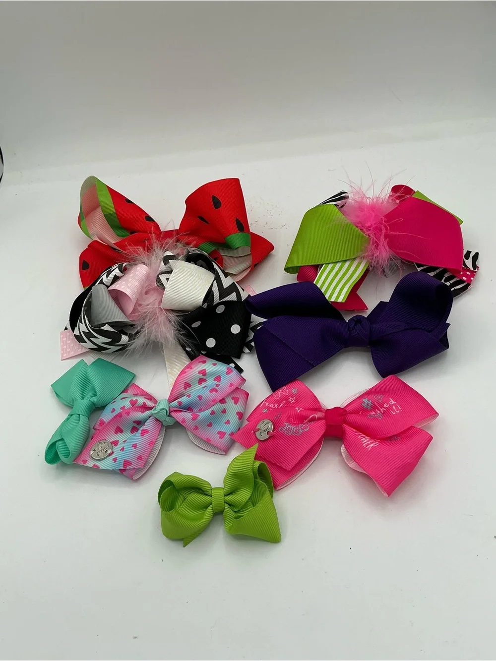 Girls hair bow set 8 medium size bows and 2 medium sizeponytail holders